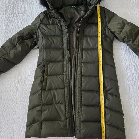 Lauren Ralph Lauren Women's Down Puffer Coat - Size Medium fits like a Small - Picture 5 of 9